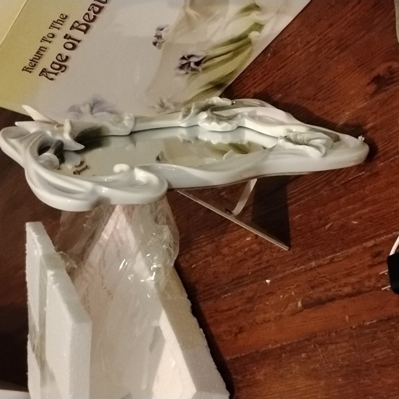 A unicorn studios mirror - Picture 7 of 12